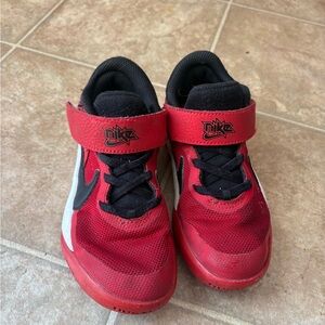 Nike Kids Red “team hustle” Shoes
